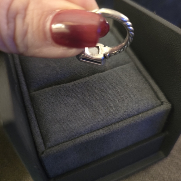 David Yurman Novella Ring - Blue Topaz & Diamond - Picture 9 of 12